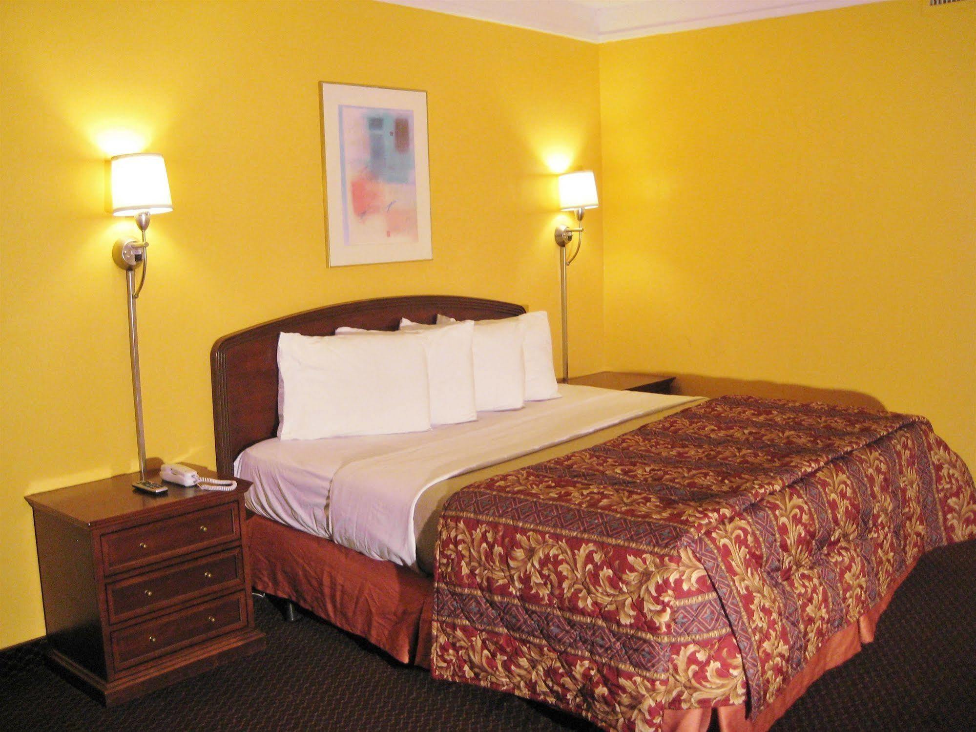 Charlotte Express Inn Zewnętrze zdjęcie