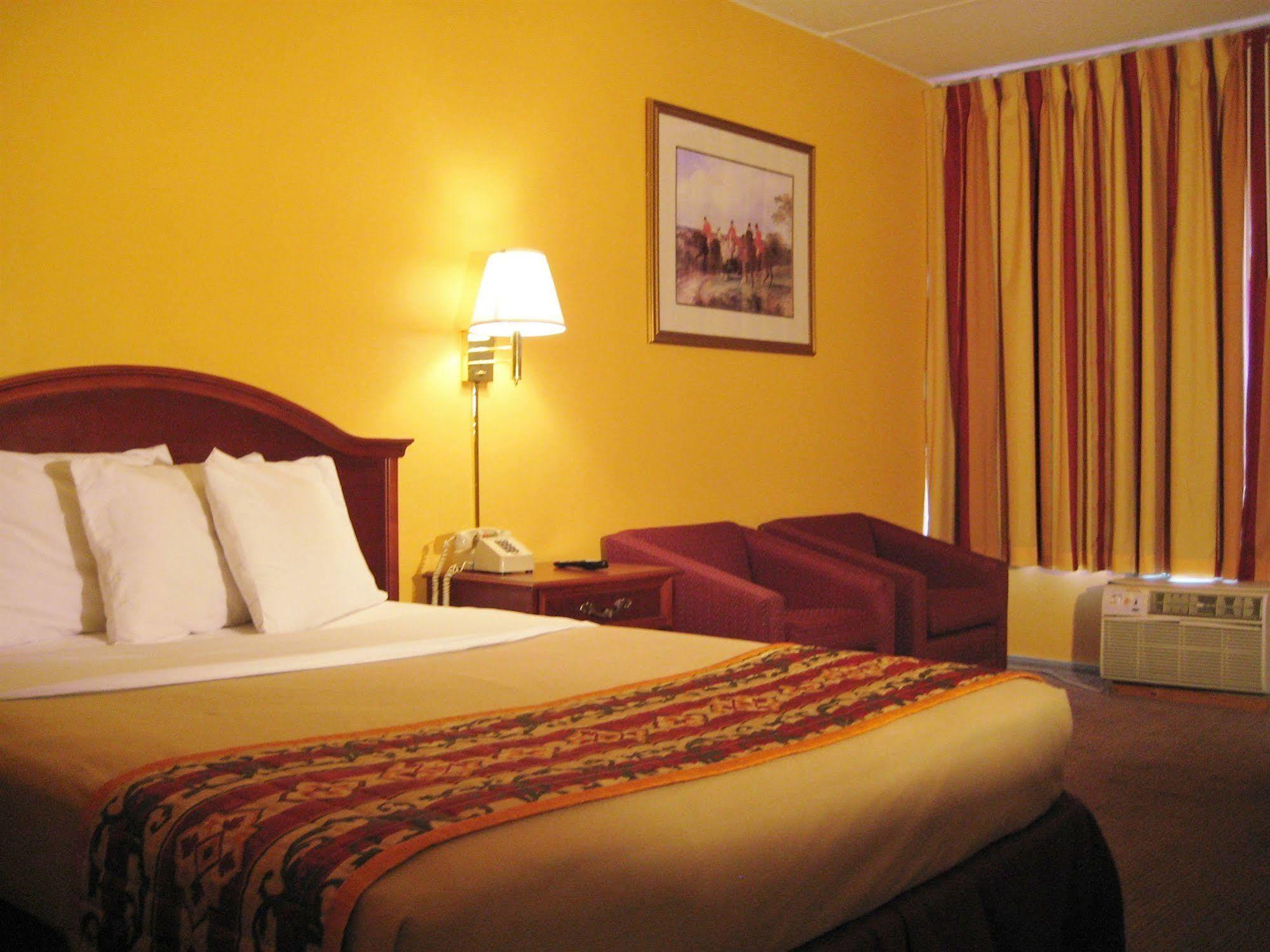 Charlotte Express Inn Zewnętrze zdjęcie